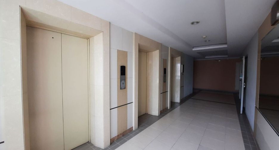 For sale studio condo in Bang Sue, Bangkok