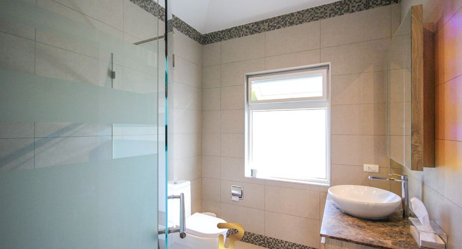 For sale 4 bedrooms villa in Hua Hin, Prachuap Khiri Khan