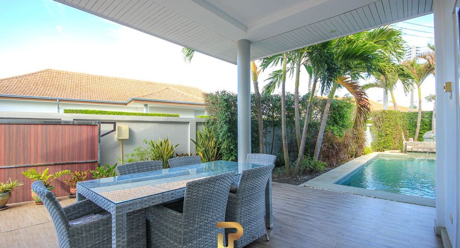For sale 4 bedrooms villa in Hua Hin, Prachuap Khiri Khan
