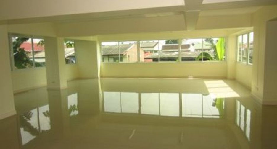 For sale スタジオ condo in Suan Luang, Bangkok