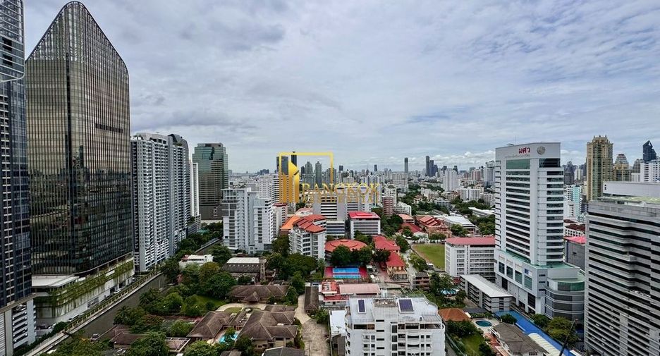À louer 2 chambres condo à Watthana, Bangkok