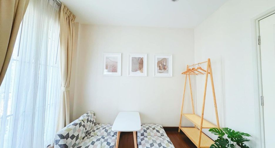 For rent 3 ベッドルーム townhouse in Phra Khanong, Bangkok