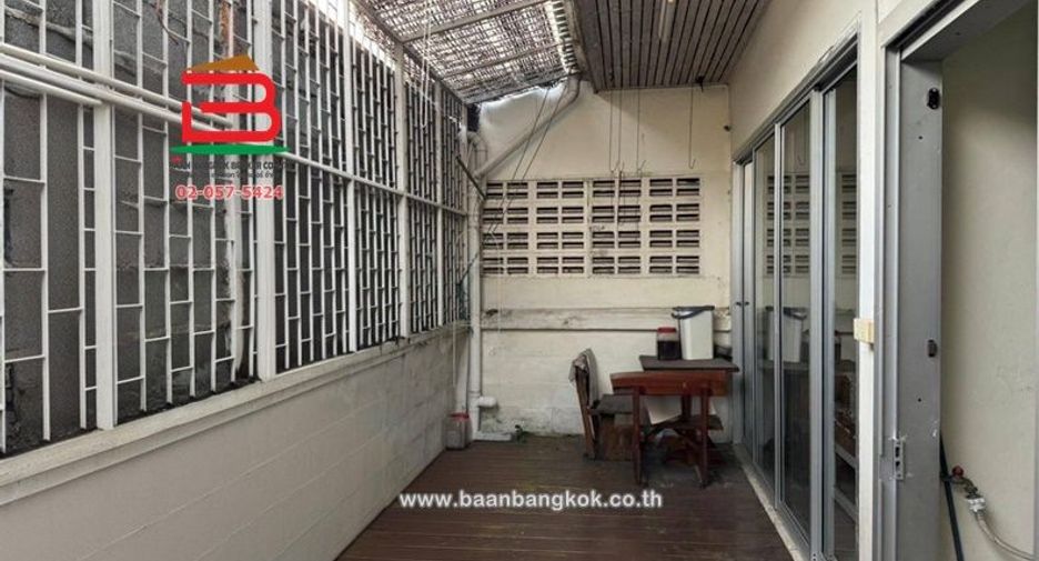 For sale 1 bed townhouse in Thanyaburi, Pathum Thani