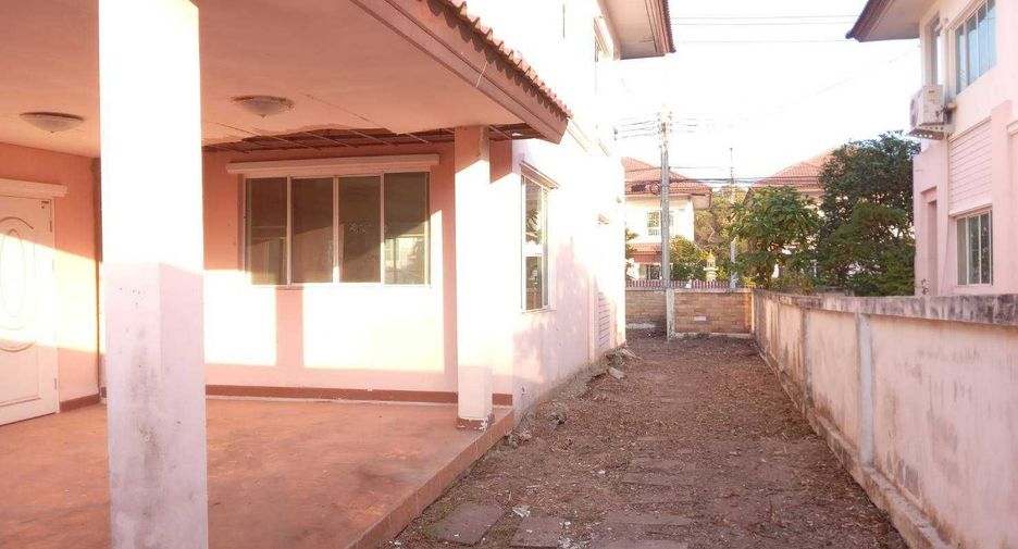For sale studio house in Khlong Sam Wa, Bangkok