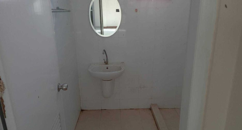 For sale studio house in Khlong Sam Wa, Bangkok