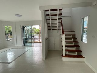 À vendre studio maison à Min Buri, Bangkok
