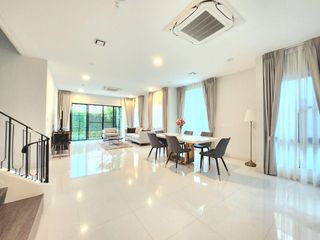 For rent 4 bed condo in Saphan Sung, Bangkok