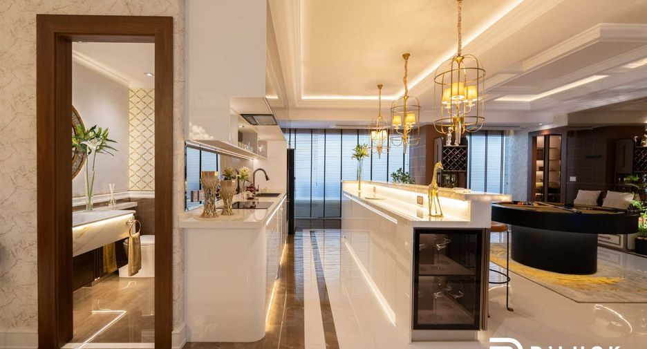 For sale 3 bedrooms condo in Bang Lamung, Chonburi