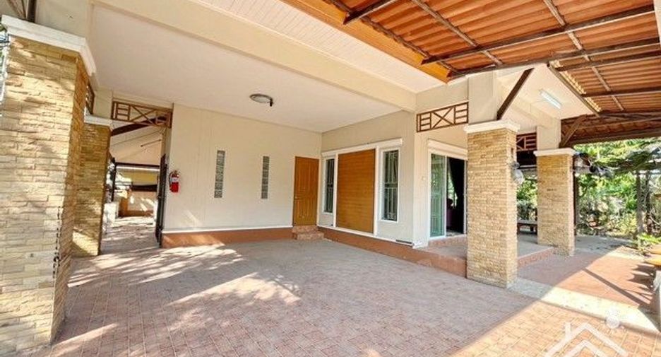 For rent and for sale 3 bed house in Si Racha, Chonburi