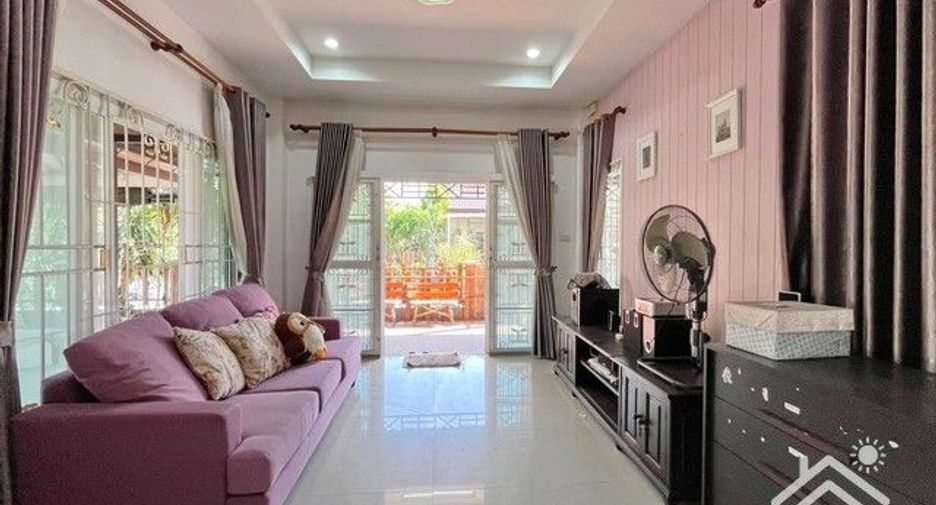 For rent and for sale 3 bed house in Si Racha, Chonburi