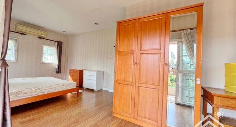 For rent and for sale 3 bed house in Si Racha, Chonburi