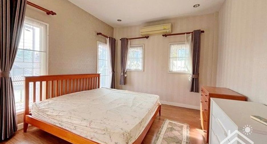 For rent and for sale 3 bed house in Si Racha, Chonburi