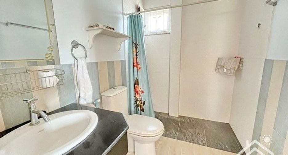 For rent and for sale 3 bed house in Si Racha, Chonburi