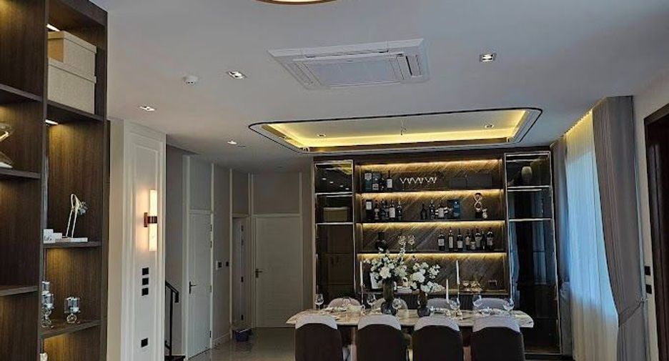 For sale 4 bedrooms house in Bang Phli, Samut Prakan