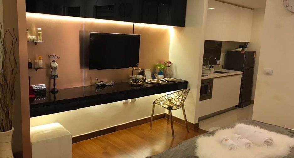 For sale 1 bed condo in Bang Lamung, Chonburi