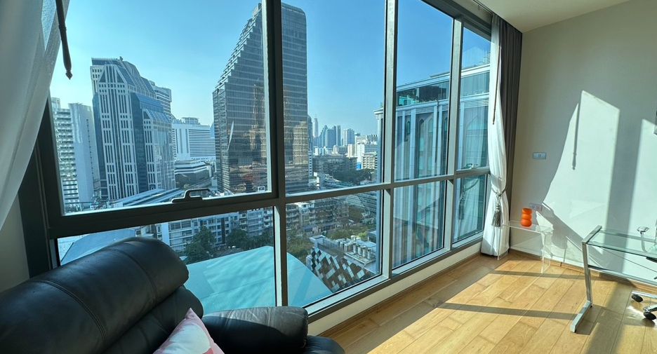 For rent そして for sale 2 ベッドルーム condo in Khlong Toei, Bangkok