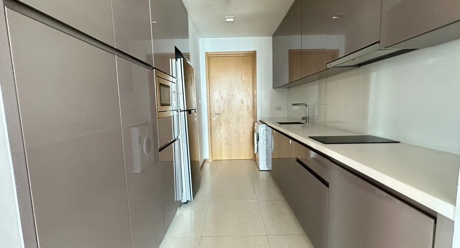 For rent そして for sale 2 ベッドルーム condo in Khlong Toei, Bangkok
