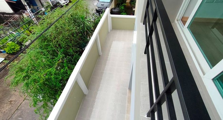 Haus zum Kauf mit Studio in Khlong Sam Wa, Bangkok