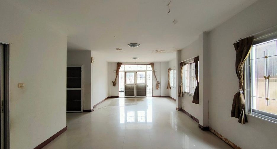 À vendre studio maison à Khlong Sam Wa, Bangkok