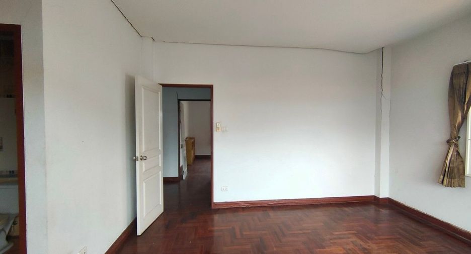 À vendre studio maison à Khlong Sam Wa, Bangkok