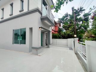À vendre studio maison à Khlong Sam Wa, Bangkok