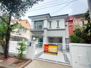 À vendre studio maison à Khlong Sam Wa, Bangkok