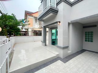 À vendre studio maison à Khlong Sam Wa, Bangkok