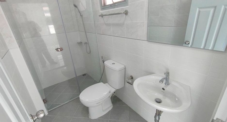 For sale studio house in Khlong Sam Wa, Bangkok