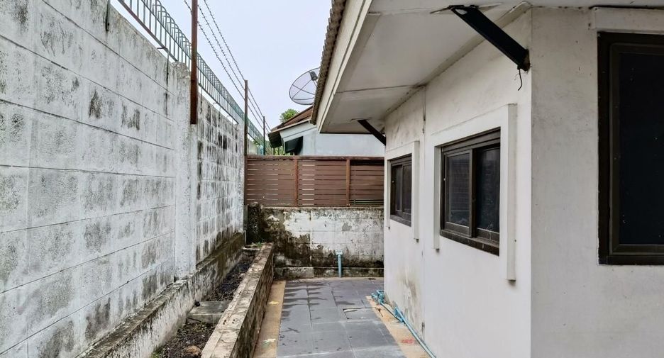 For sale studio house in Min Buri, Bangkok
