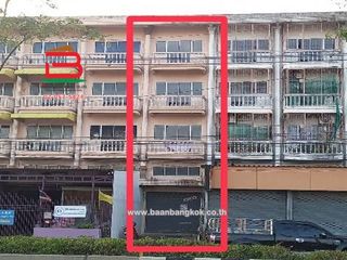 For sale 4 bedrooms retail Space in Lam Luk Ka, Pathum Thani