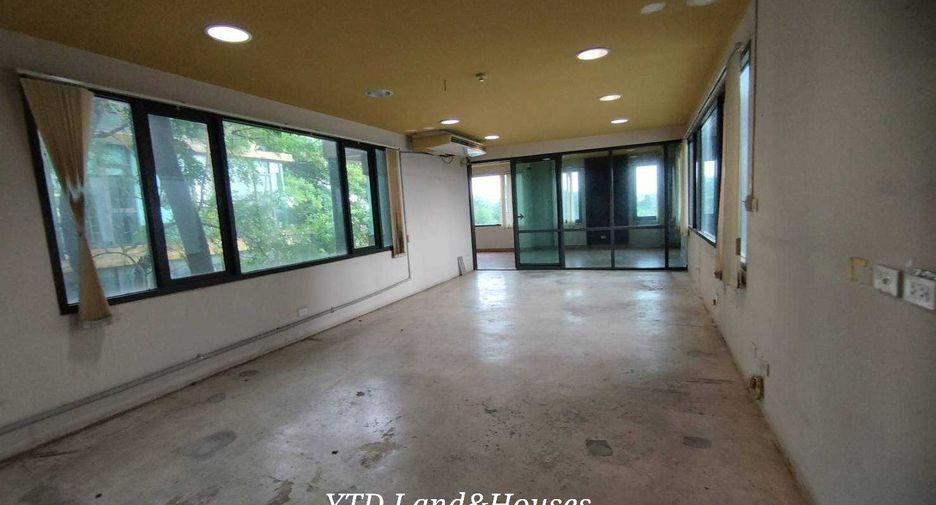 For rent office in Bang Khae, Bangkok