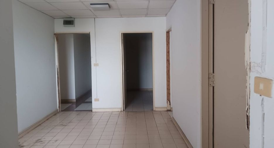 For sale studio condo in Bang Khen, Bangkok