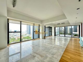 Condo en alquiler de 3 habitaciones en Sathon, Bangkok