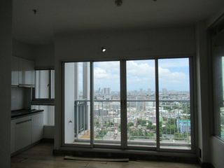 Wohnung zum Kauf mit Studio in Thon Buri, Bangkok
