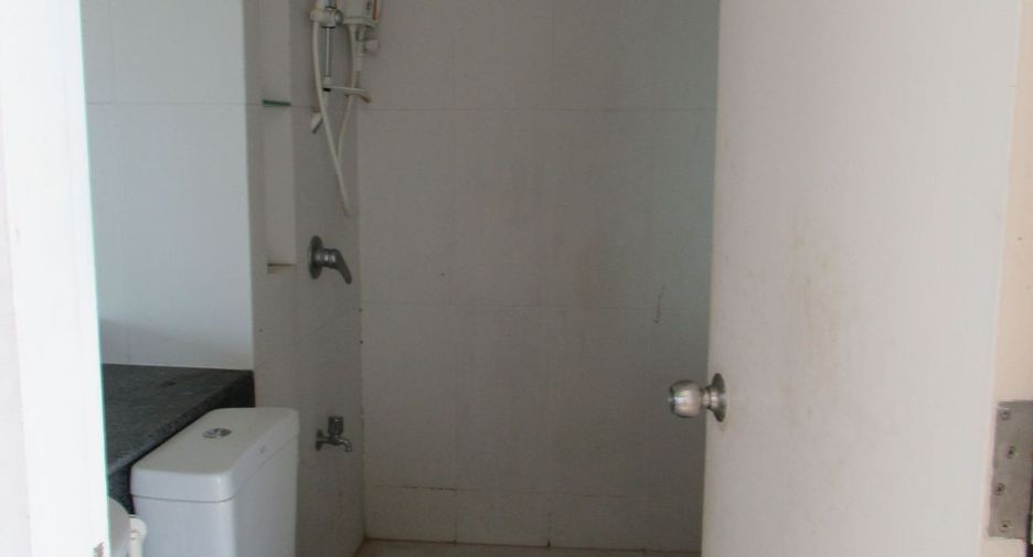For sale studio condo in Thon Buri, Bangkok