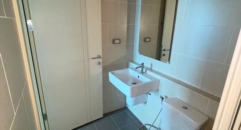 For sale studio condo in Bang Kapi, Bangkok