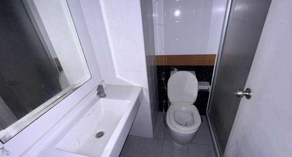 For sale studio condo in Bang Sue, Bangkok