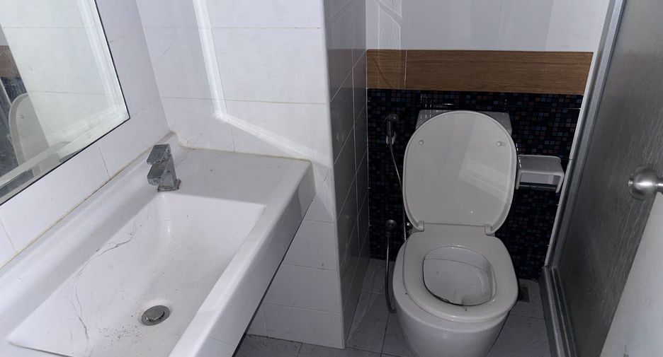 For sale studio condo in Bang Sue, Bangkok