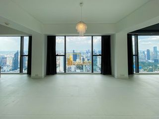 For rent 5 bedrooms condo in Sathon, Bangkok