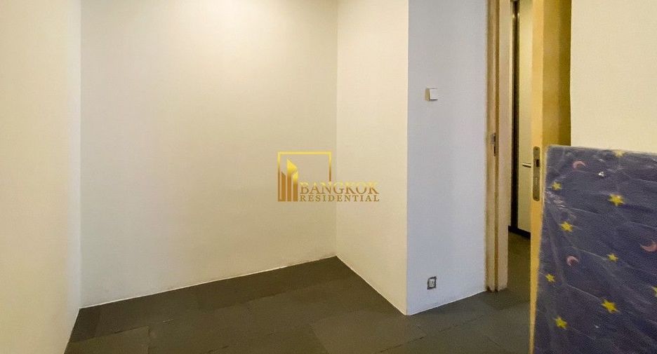 For rent 5 bedrooms condo in Sathon, Bangkok