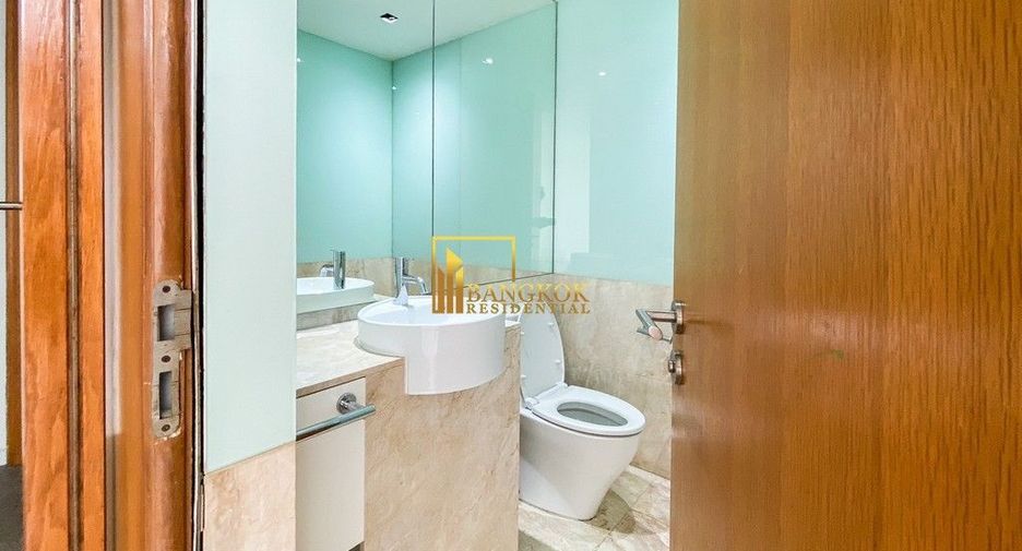 For rent 5 bedrooms condo in Sathon, Bangkok