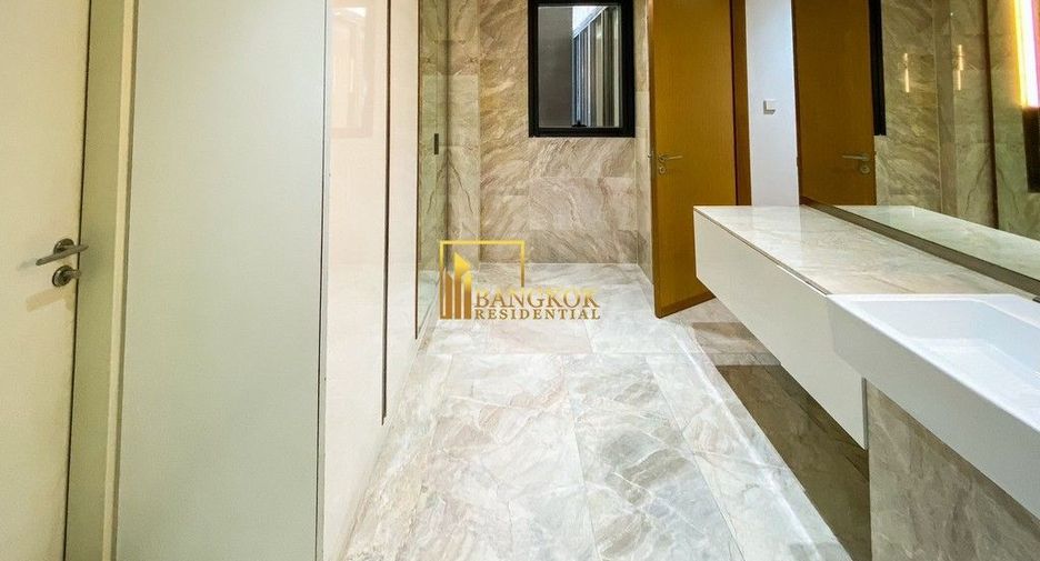 For rent 5 bedrooms condo in Sathon, Bangkok
