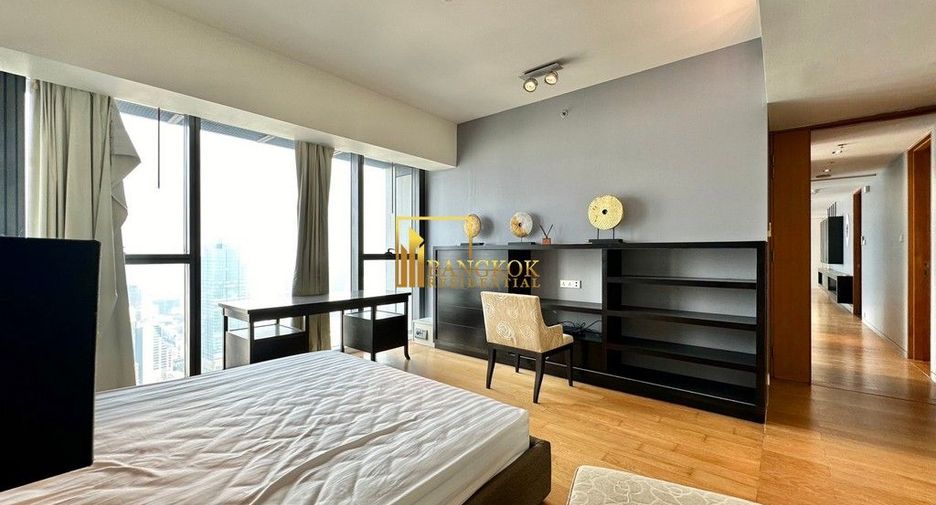 For rent 3 bedrooms condo in Sathon, Bangkok