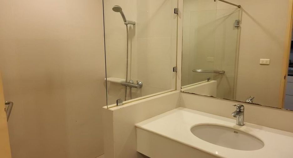 Condo en venta de 2 habitaciones en Huai Khwang, Bangkok