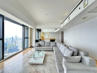 For rent 5 bedrooms condo in Sathon, Bangkok