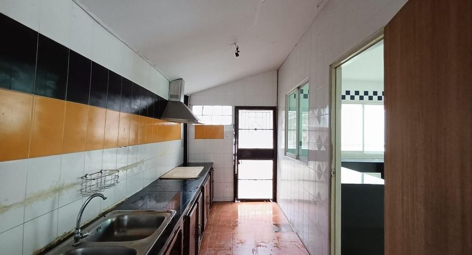 出售 公寓 独立屋 在 Nong Chok, 曼谷