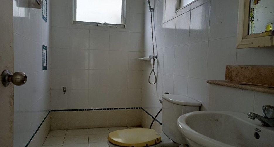 For sale studio house in Lat Krabang, Bangkok