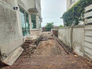Casa en venta de estudio en Min Buri, Bangkok