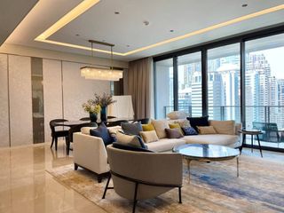 For rent 3 bed condo in Pathum Wan, Bangkok