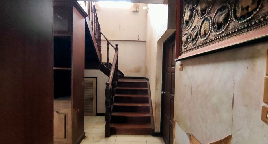 For sale studio house in Khlong Sam Wa, Bangkok